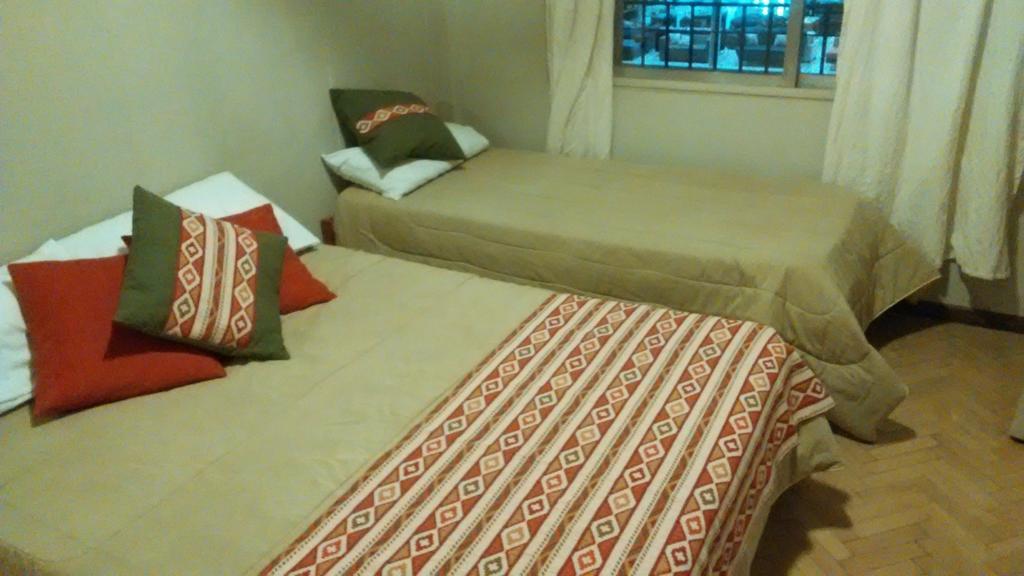 Loica Hostel Puerto Madryn Eksteriør billede