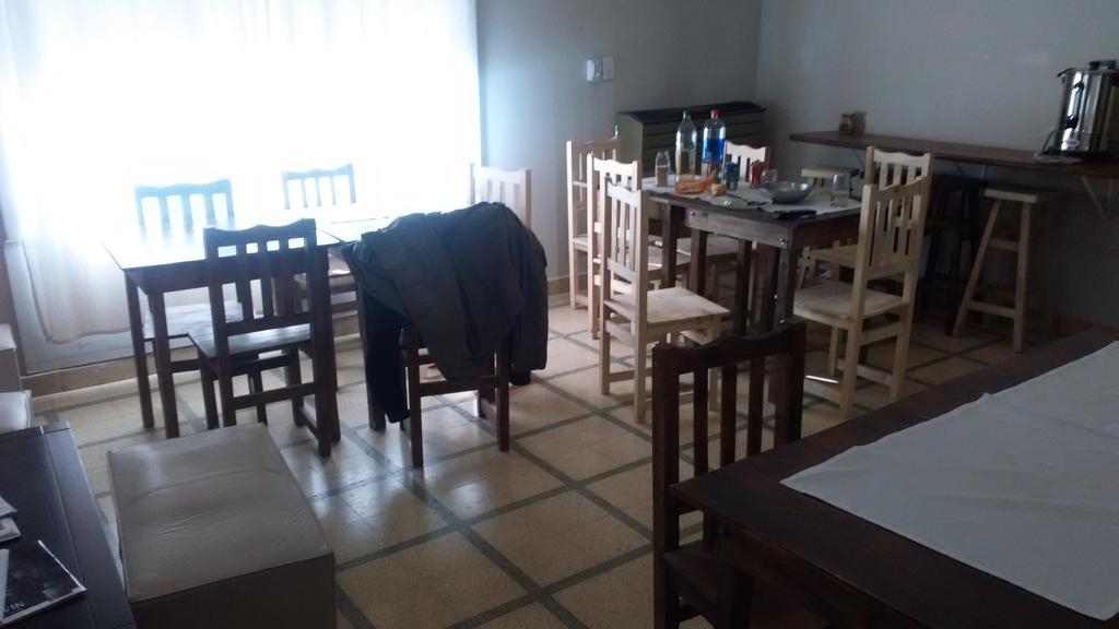 Loica Hostel Puerto Madryn Eksteriør billede