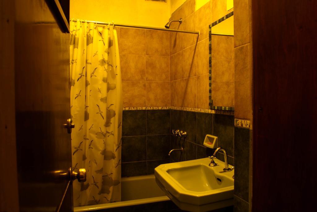 Loica Hostel Puerto Madryn Eksteriør billede
