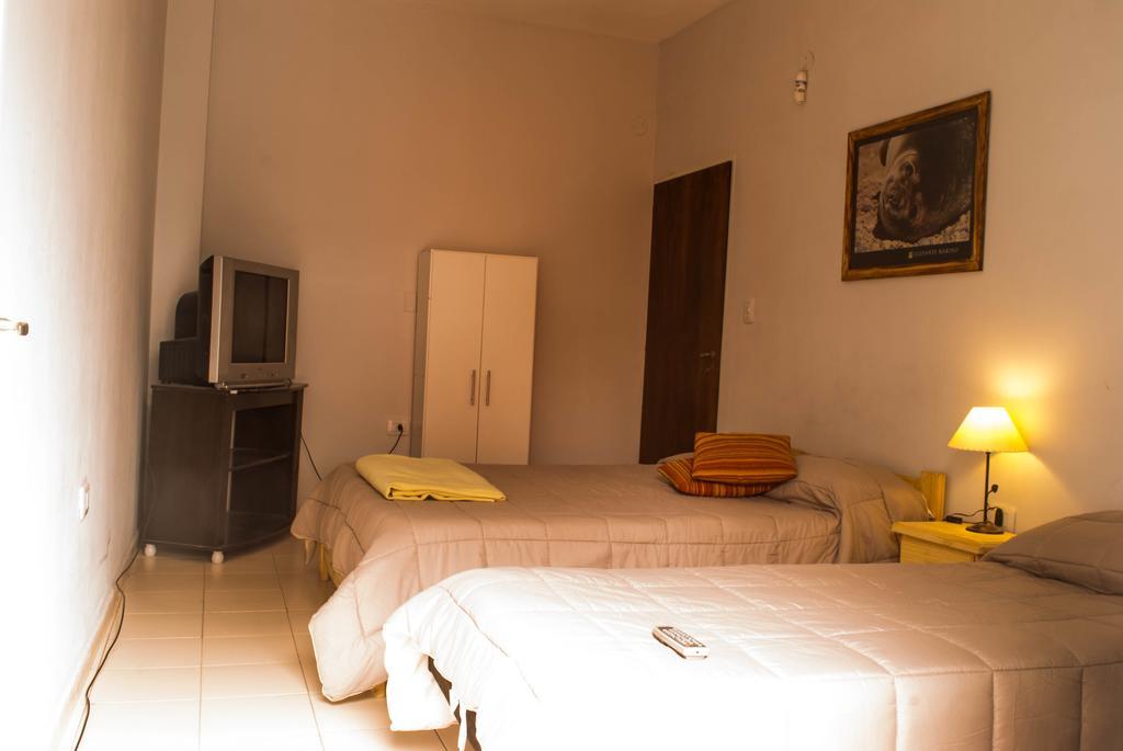 Loica Hostel Puerto Madryn Eksteriør billede