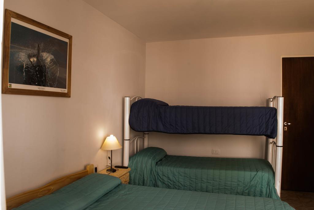Loica Hostel Puerto Madryn Eksteriør billede