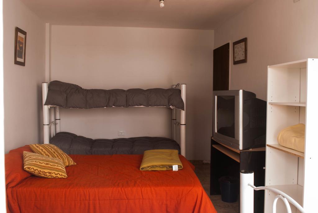 Loica Hostel Puerto Madryn Eksteriør billede